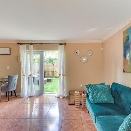 Opa-Locka Townhome, 15 Mi To Miami Beach! Bagian luar foto