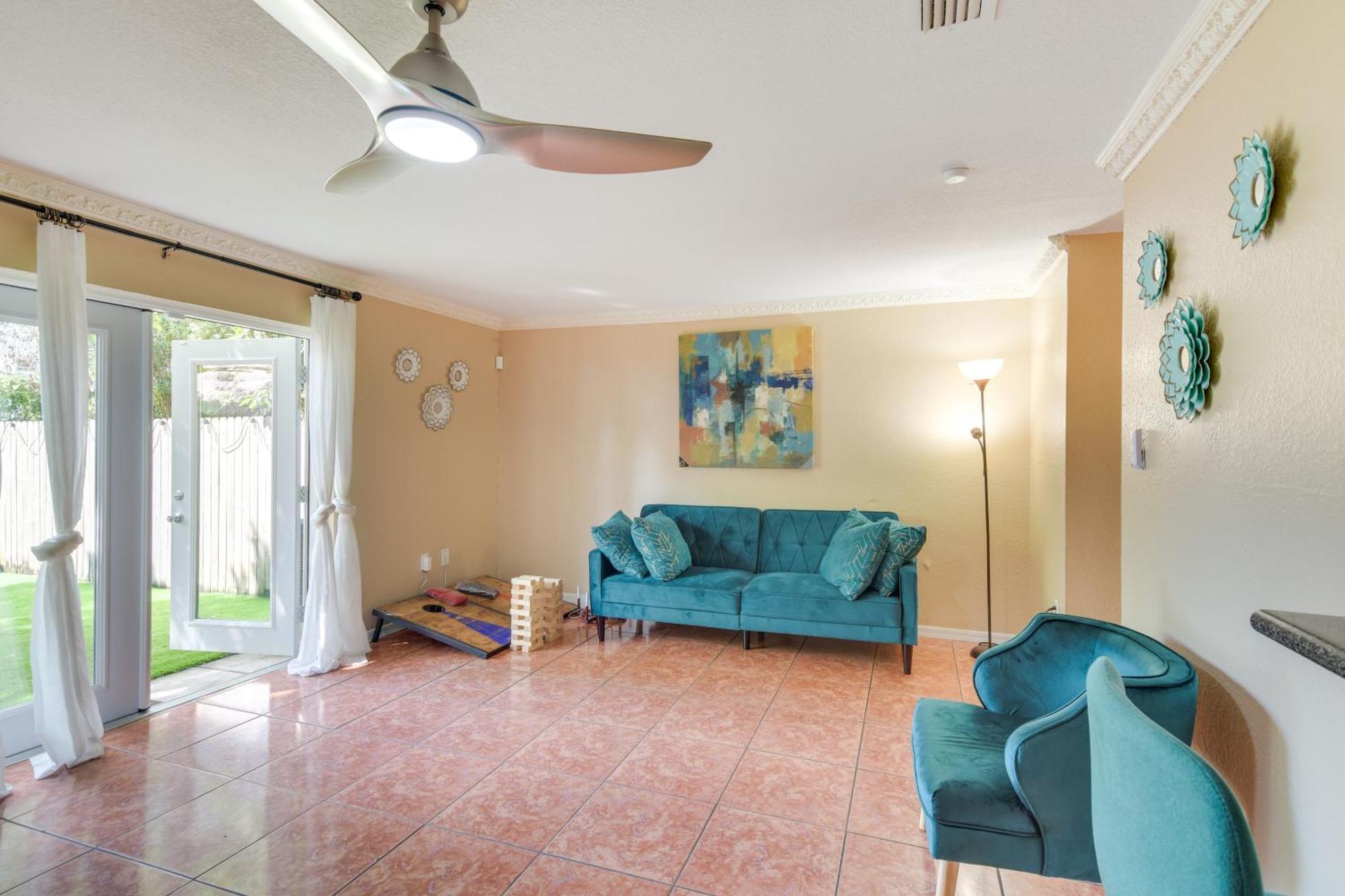 Opa-Locka Townhome, 15 Mi To Miami Beach! Bagian luar foto